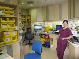 JHS外来化学療法室直結の調剤室と専門薬剤師